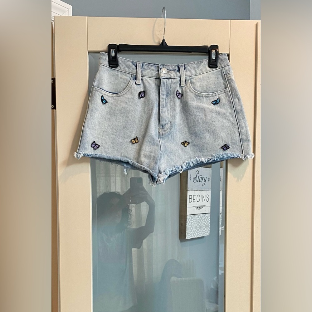 🦋Butterfly Cutoff Jean Shorts